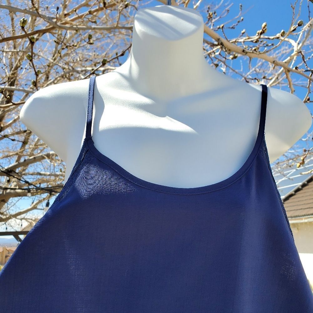 Soprano open back blouse - Picture 2 of 7